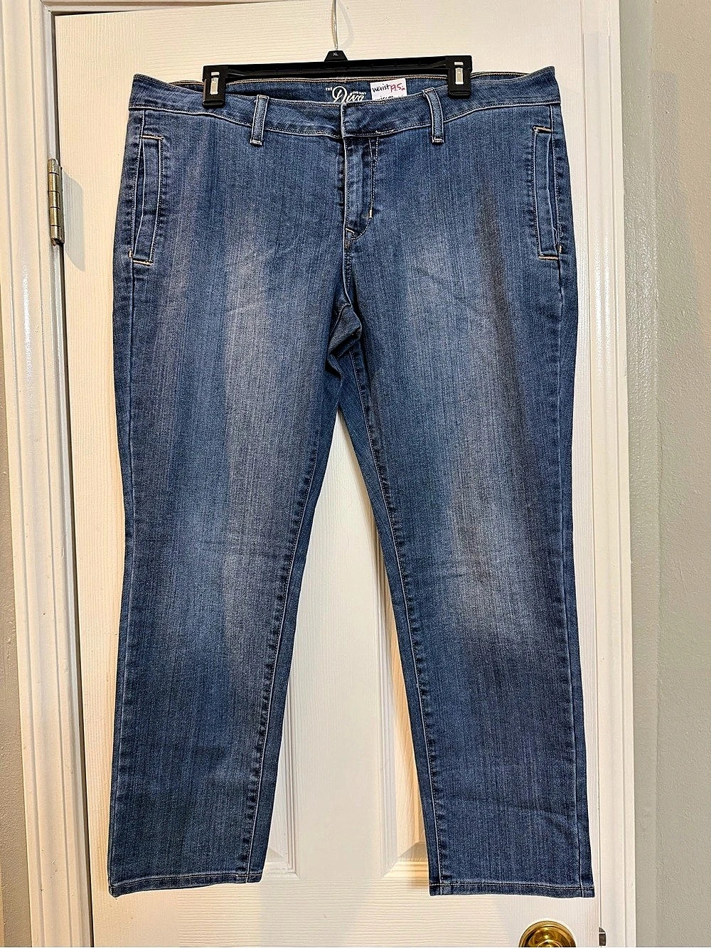 Old Navy The Diva Straight Leg Jeans Blue Waist 14
